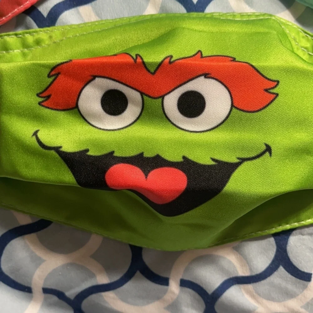 New set/3 Sesame Street face masks